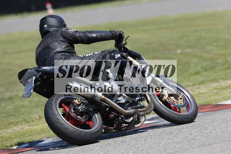 /43 08.08.2025 Discover the Bike ADR/Race 3 rot/410